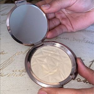 Becca highlighter